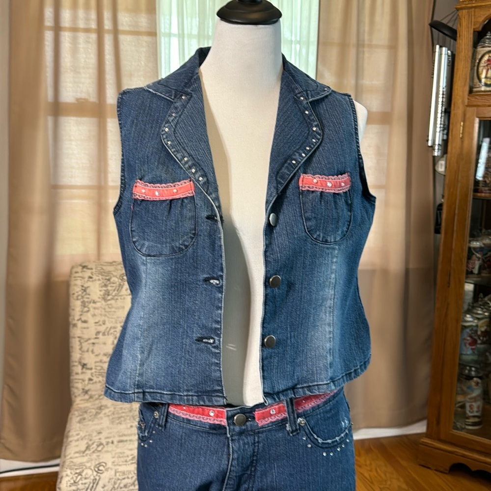Women’s denim vest and jean. vest size Large and jeans size 12 set. Vintage 80’s
